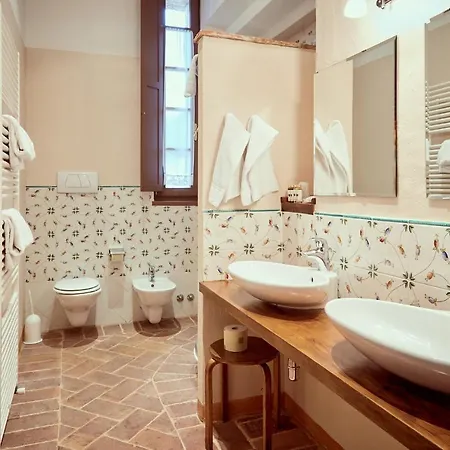 Buoninsegna Farm stay *